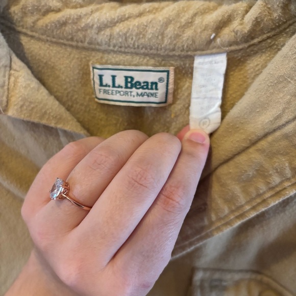 ll bean basic button down shirt - Picture 5 of 5